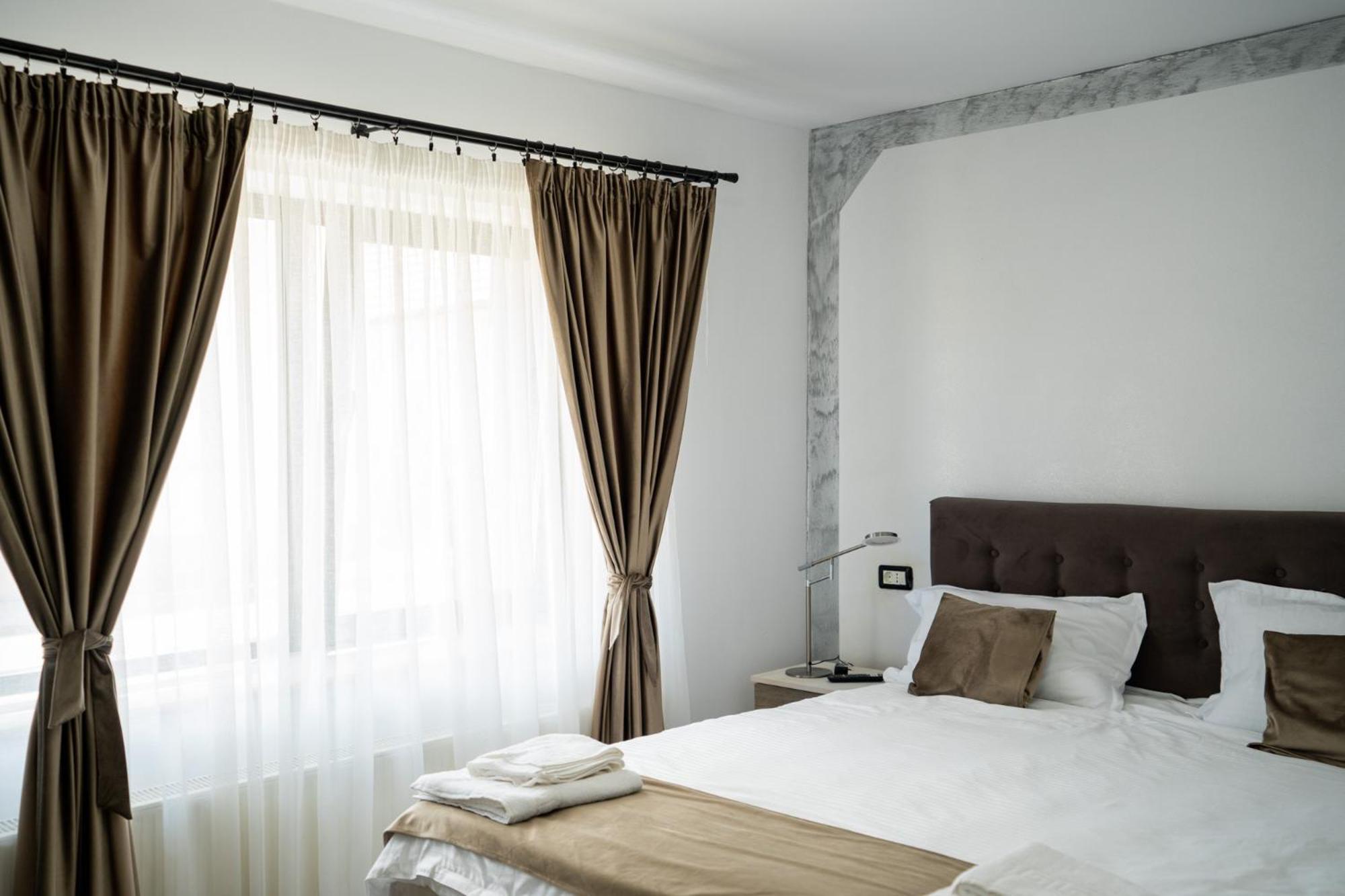 Casuta Din Drumul Muntelui Dragus Bagian luar foto